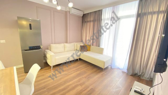 Modern one bedroom apartment for rent near Kristal Center in Tirana.
It is located on the 3rd floor